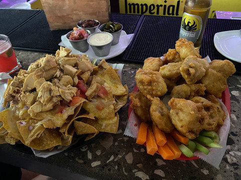 Sharky's-塔马林多必去景点