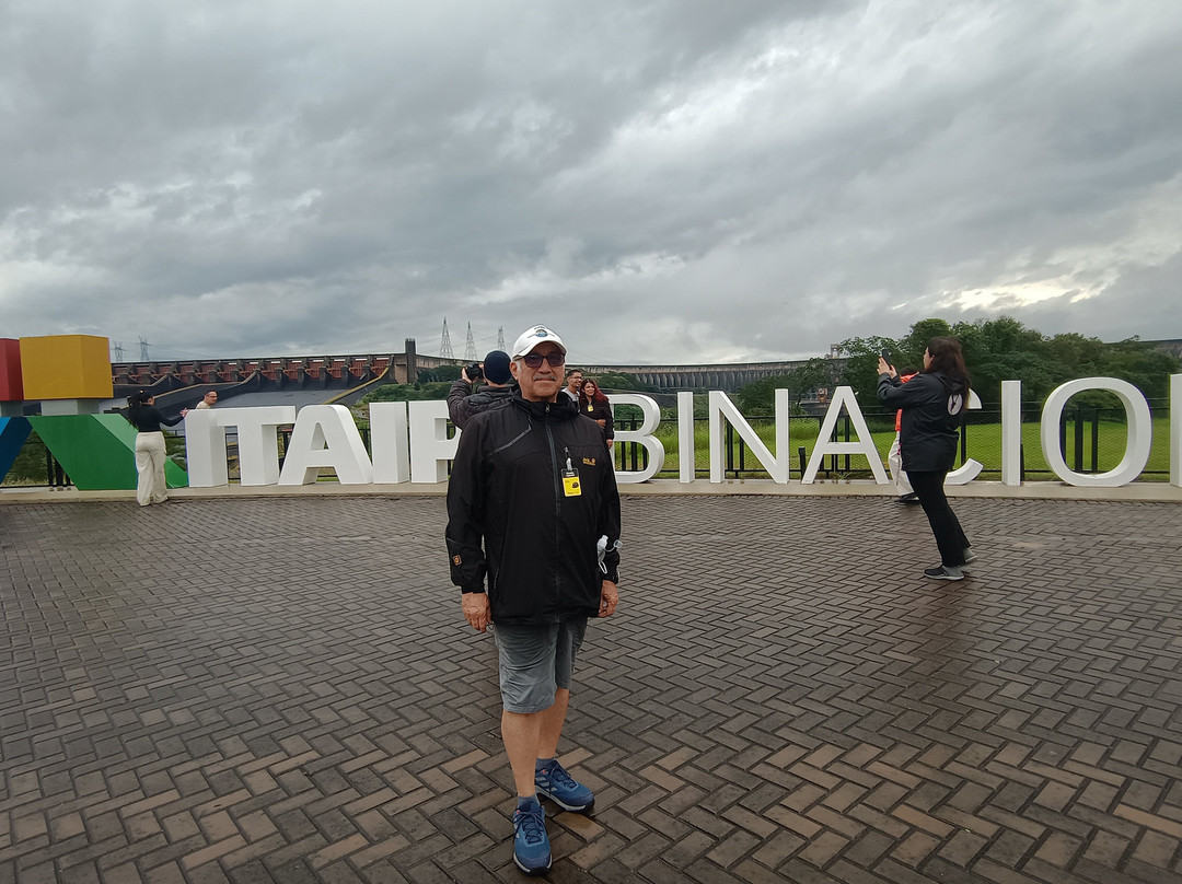 Catedral Diocesana Nossa Senhora de Guadalupe-伊瓜苏必去景点