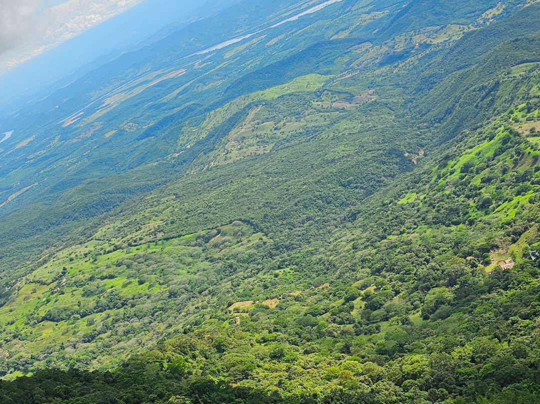 Salto de Versalles-Guaduas必去景点