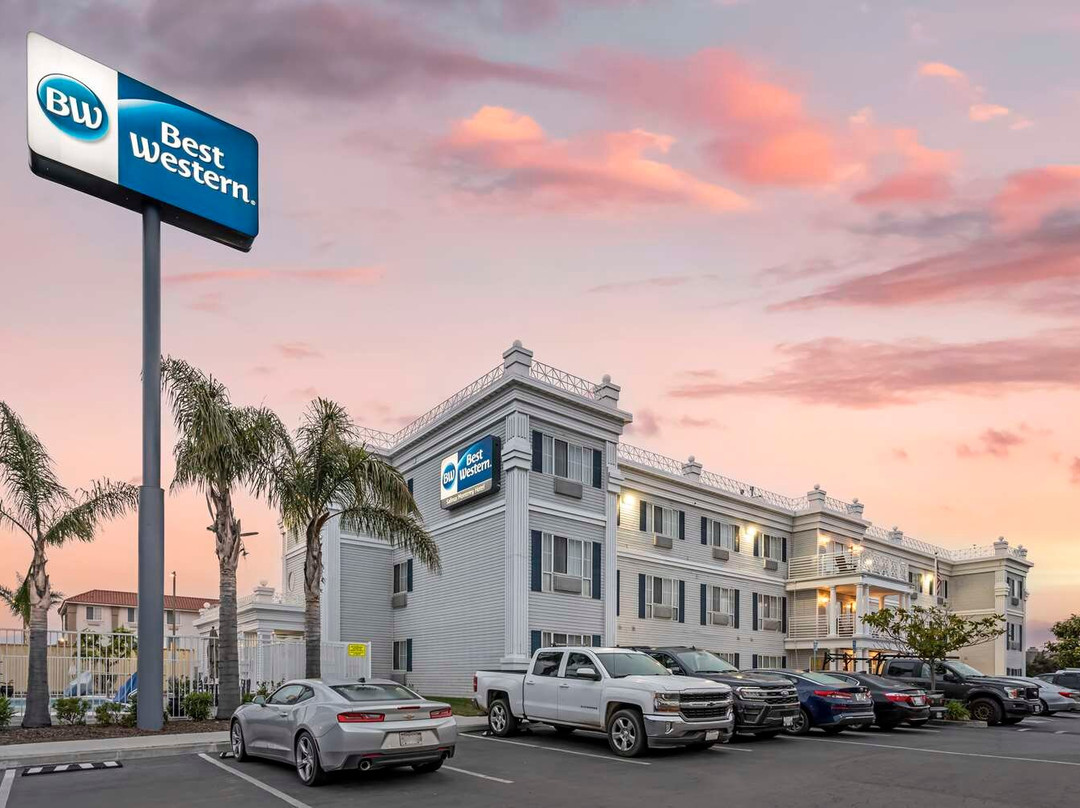 萨利纳斯酒店住宿-Best Western Salinas Monterey Hotel