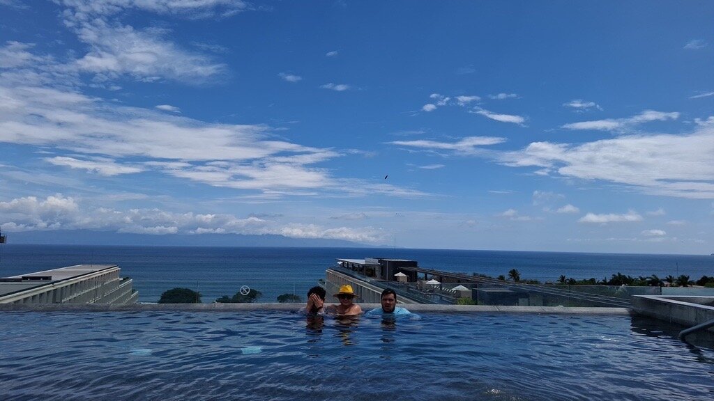 Secrets Bahia Mita Surf & Spa Resort-泳池
