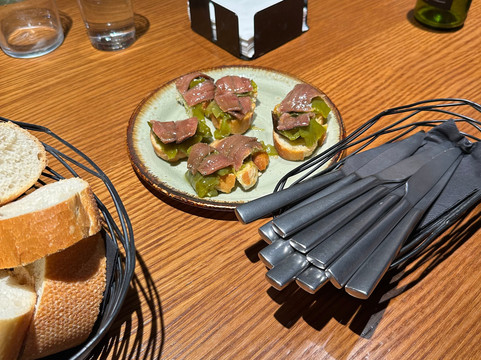 Local Experts Tours-圣塞瓦斯蒂安必去景点