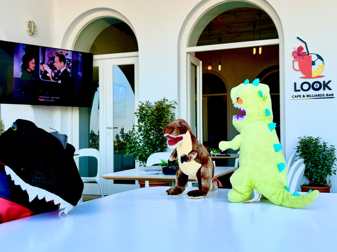 Look Cafe & Billiards Bar-Drios必去景点