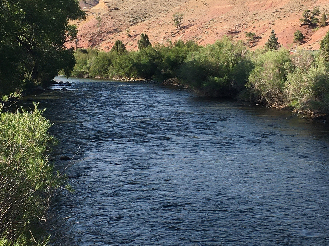 The Trail's End主图