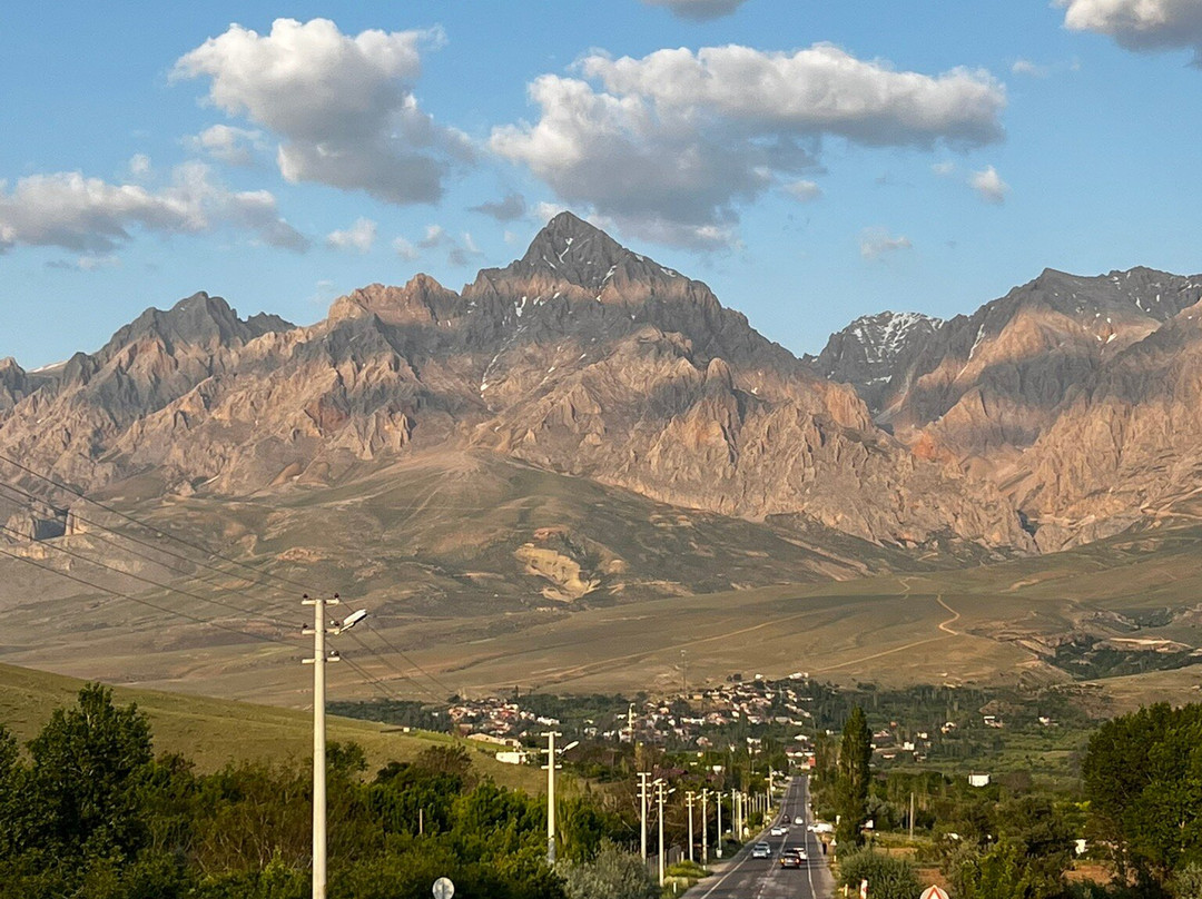 Demirkazık Tepe-Camardi必去景点