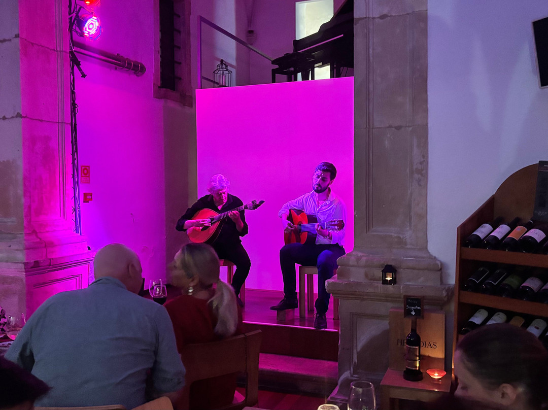 A Capella Casa De Fados