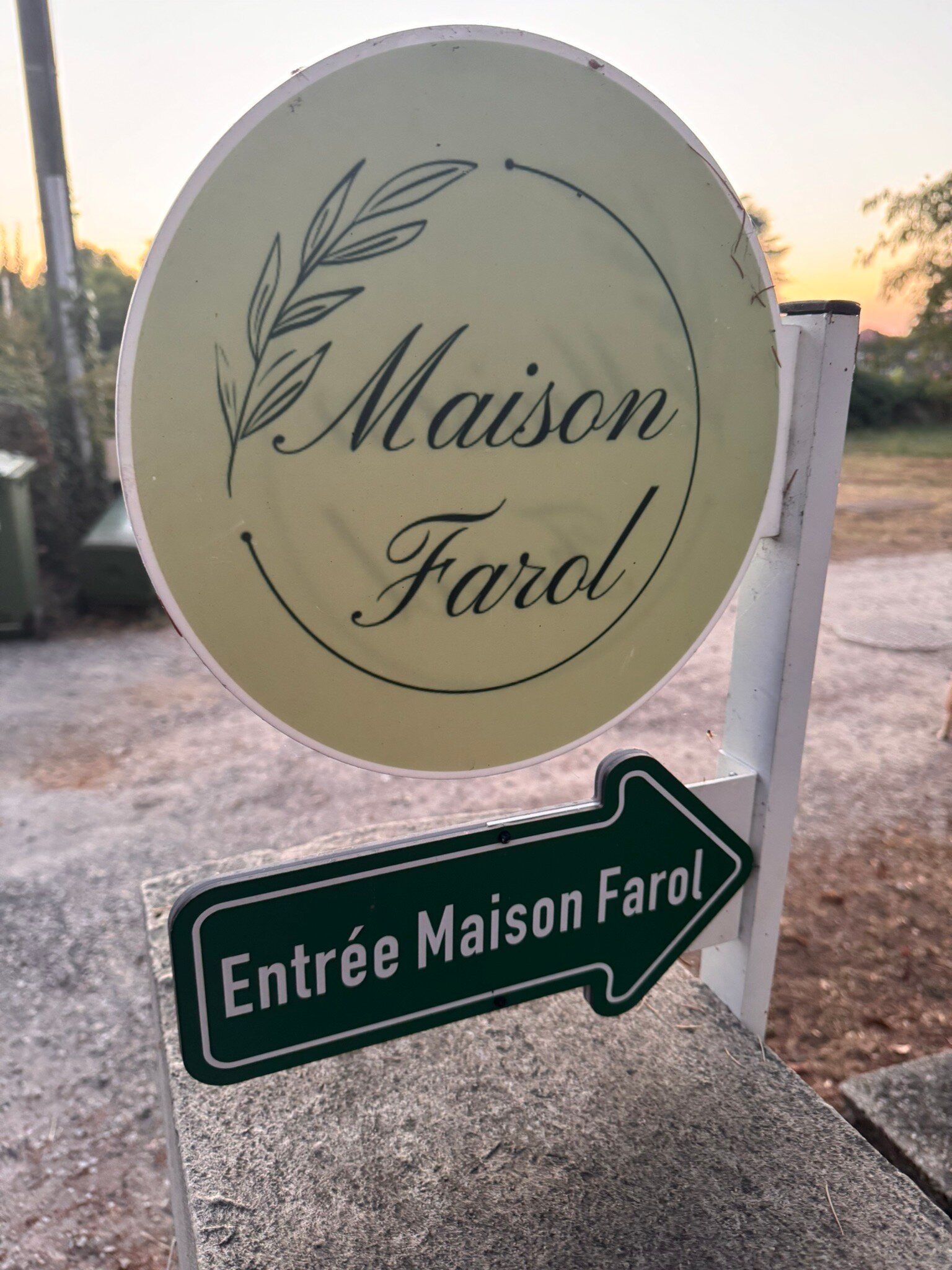 Maison Farol-官方