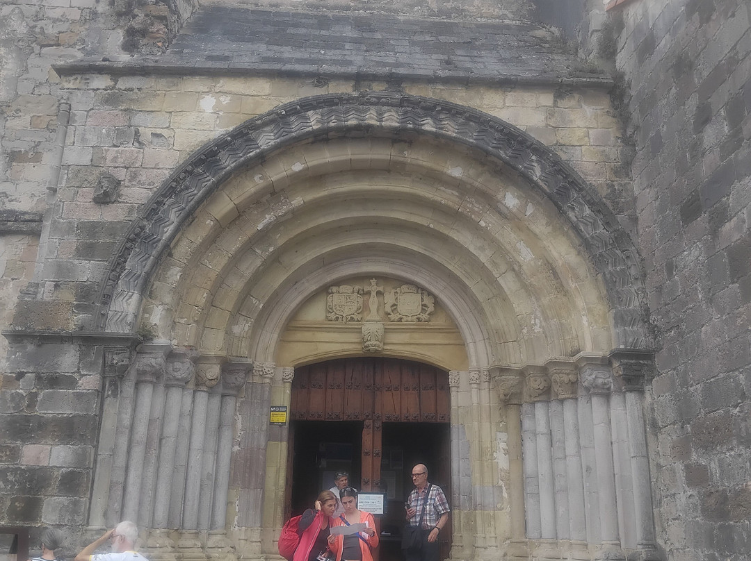 Iglesia de Santa Maria de Los Angeles-San Vicente de la Barquera必去景点