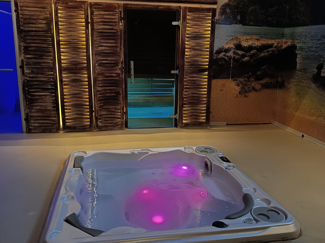 Eauzone Spa Carvin-Carvin必去景点