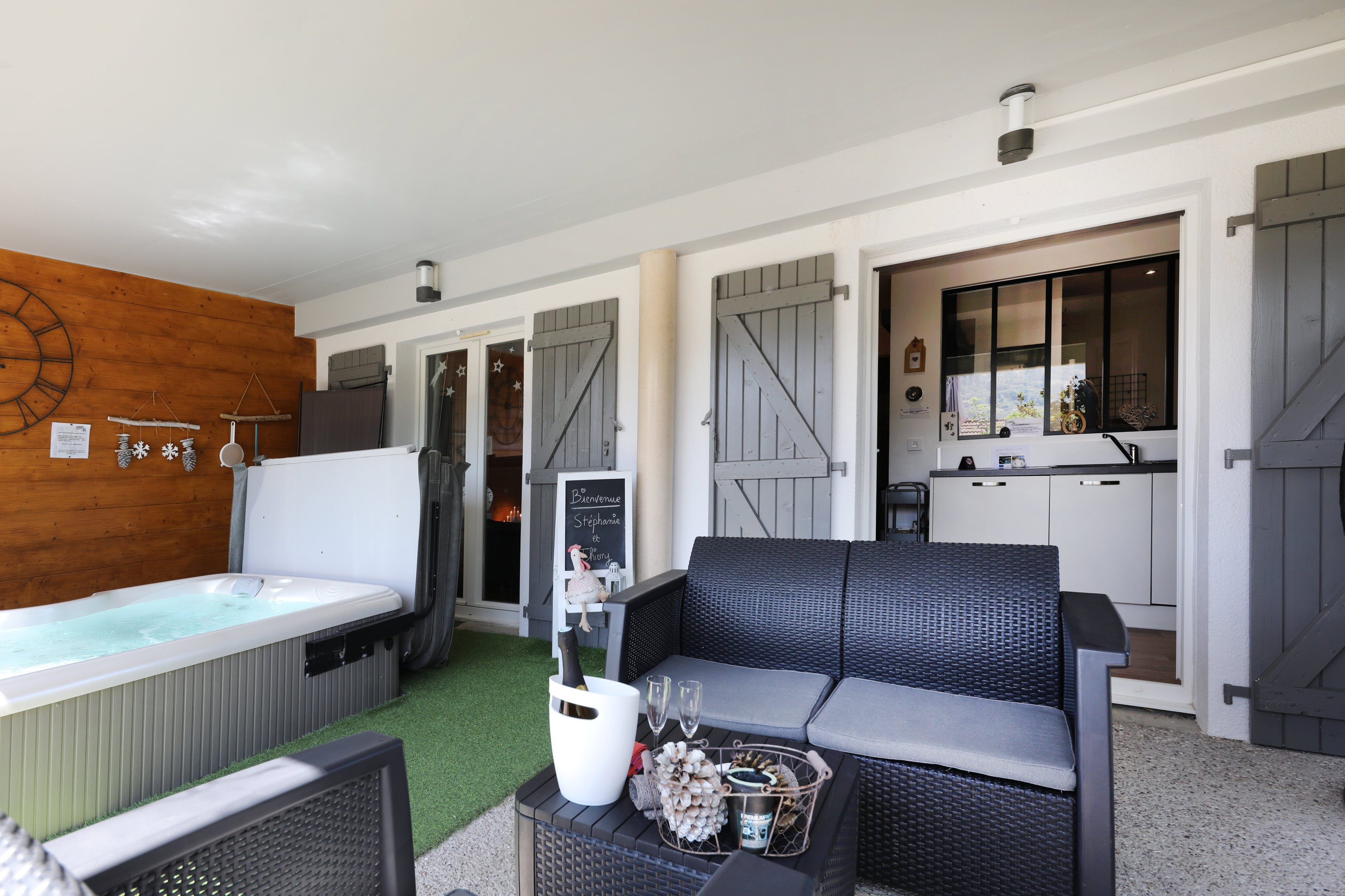 Au Nid Cosy D'Isa-泳池