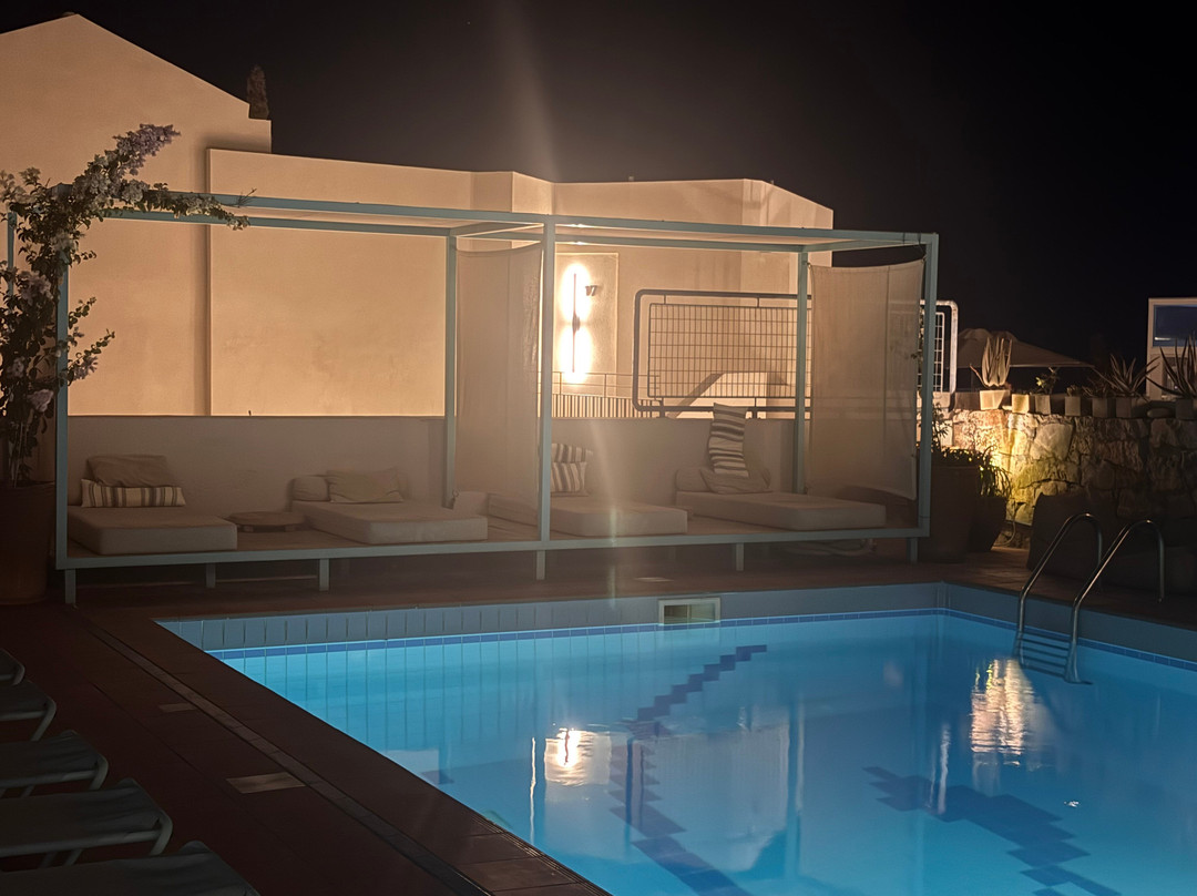 洛卡斯缇别墅酒店主图