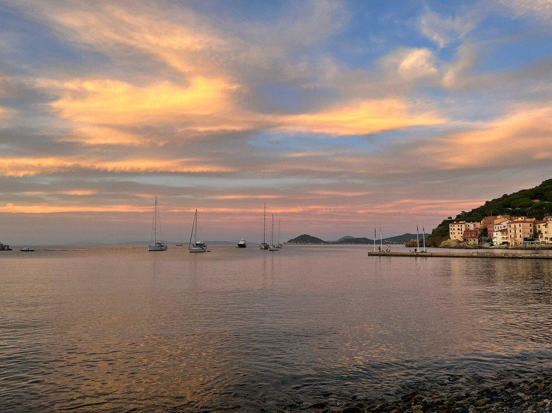 Spiaggia Marciana Marina-Marciana Marina必去景点