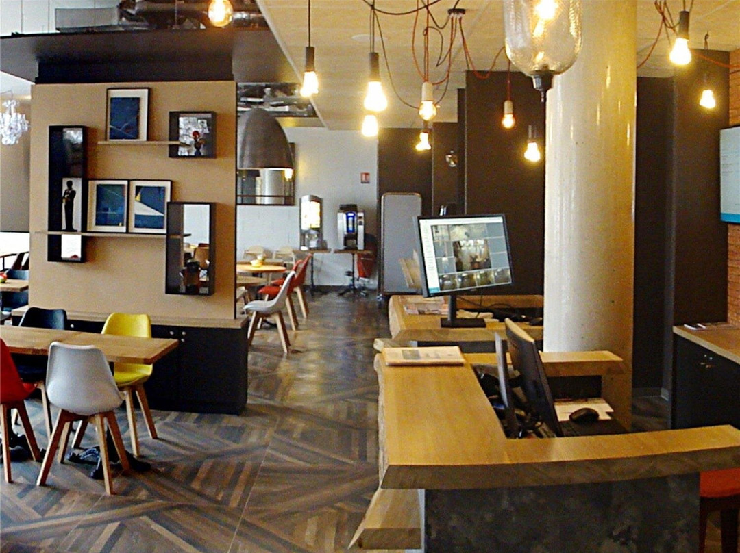Vaulx酒店住宿-宜必思快捷安纳西 Poisy 酒店