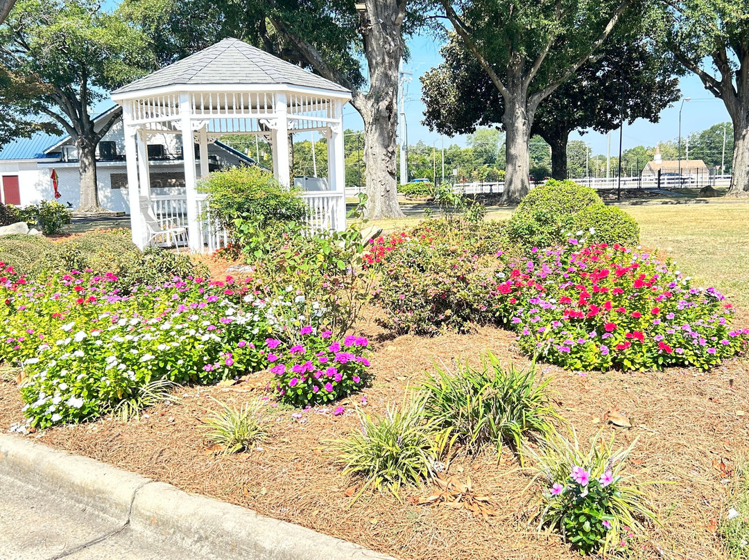 Ambassador Inn主图