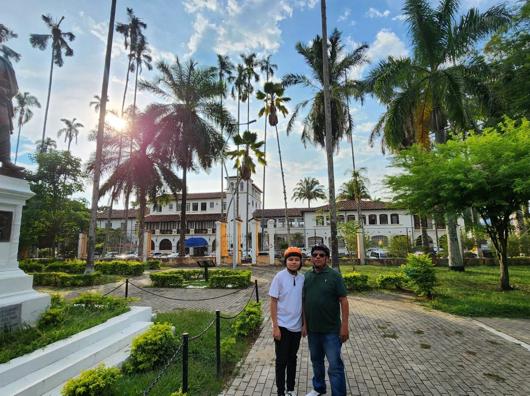 Vox Tours Colombia, que hacer en Buga? patinetas eléctricas, scooters electricas-Buga必去景点