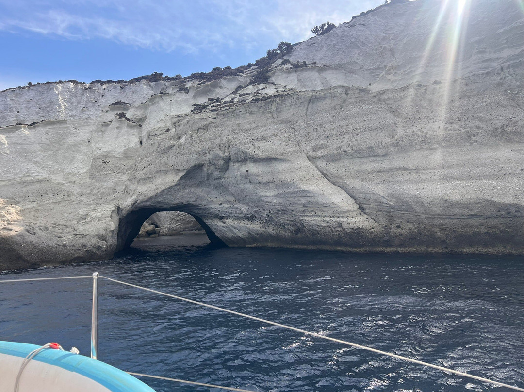 Polco Sailing Cruises-Adamas必去景点