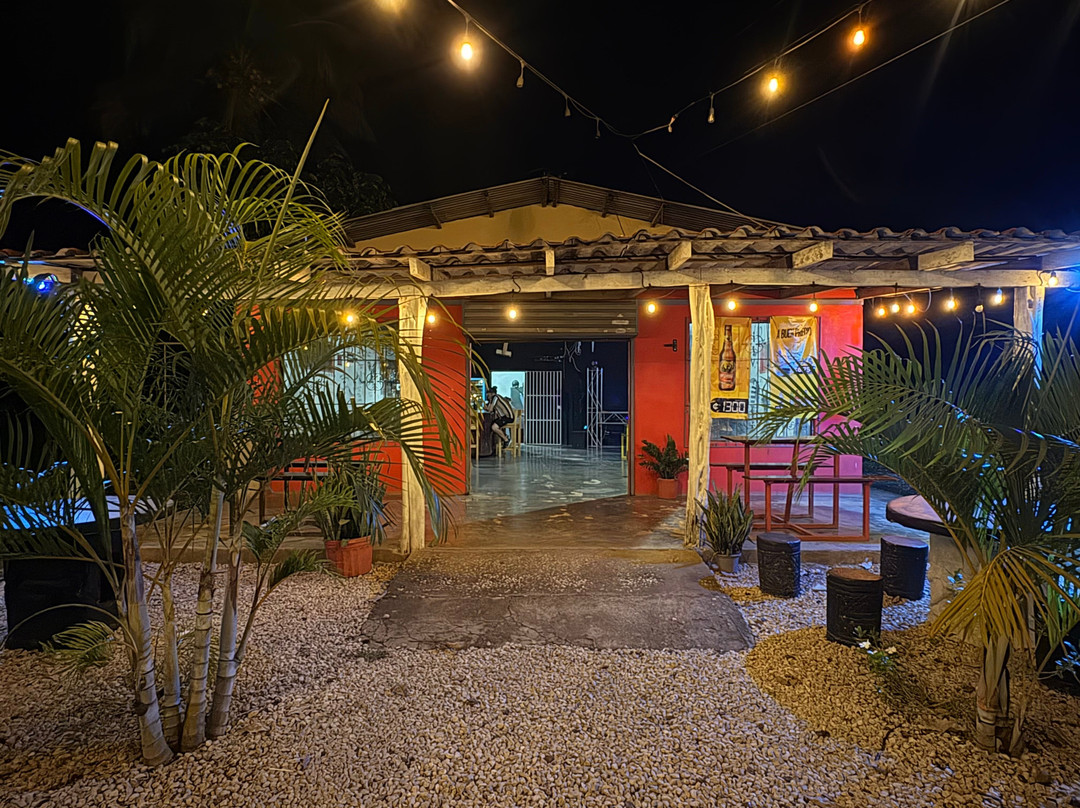 Bar-Restaurante y Chicharronera Hatillo