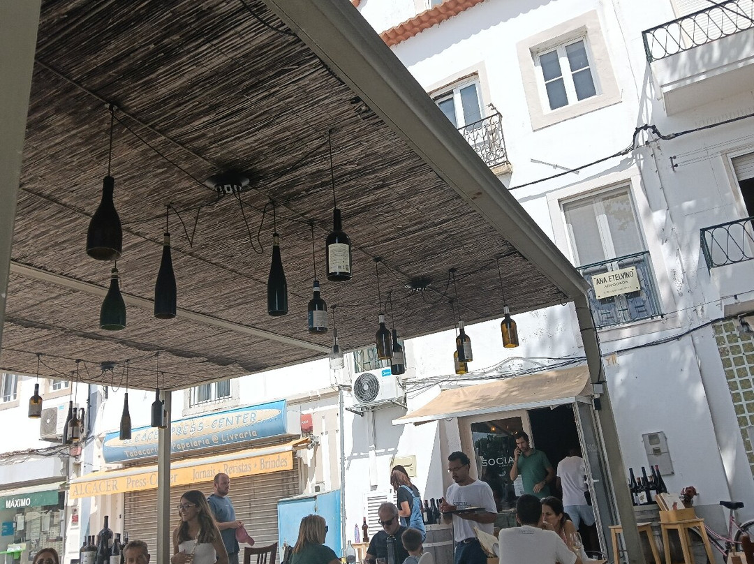 Social Vinhos & Petiscos