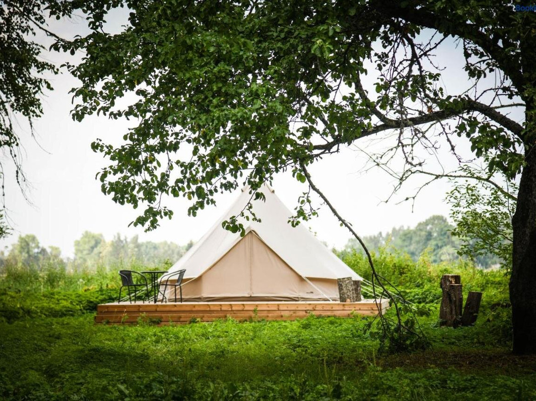 Allikukivi Veinimoisa Glamping