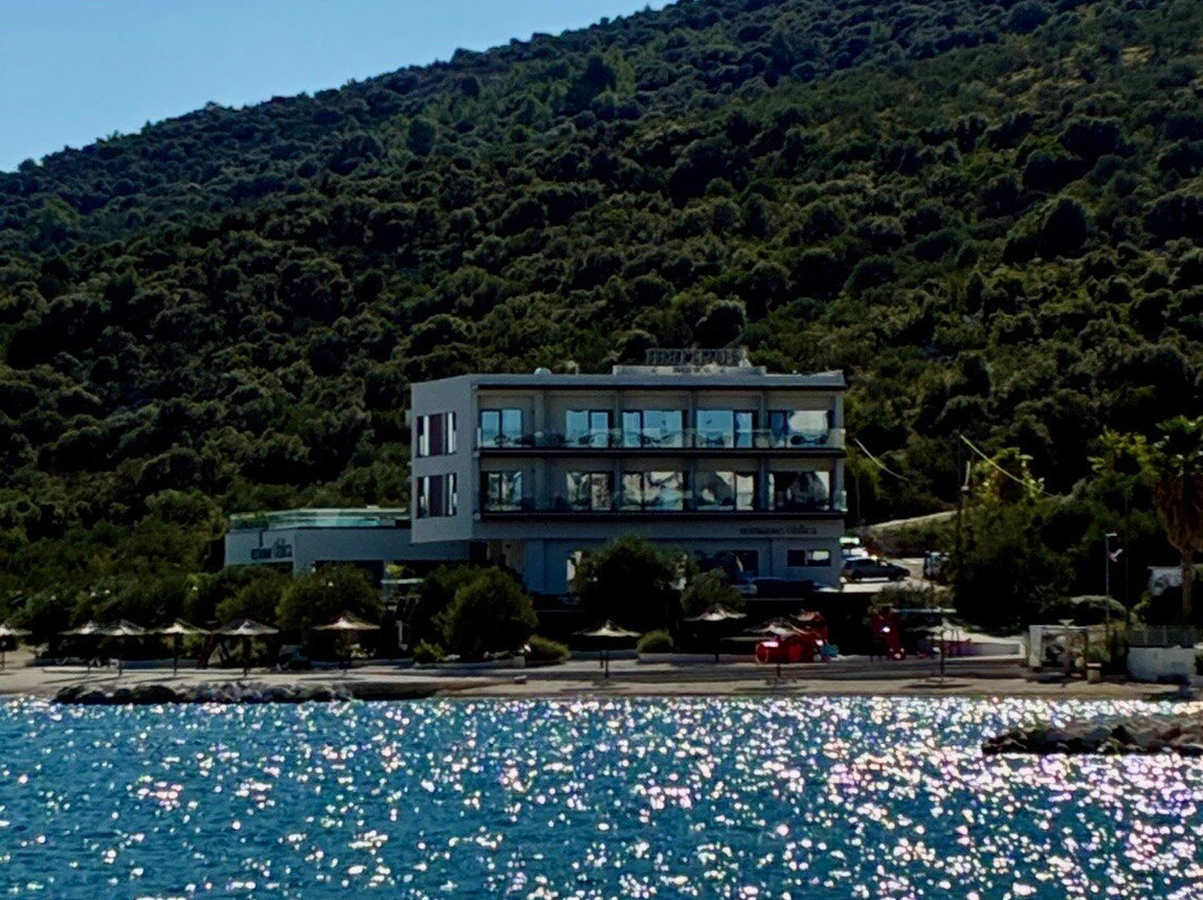 Marinus Beach Hotel主图