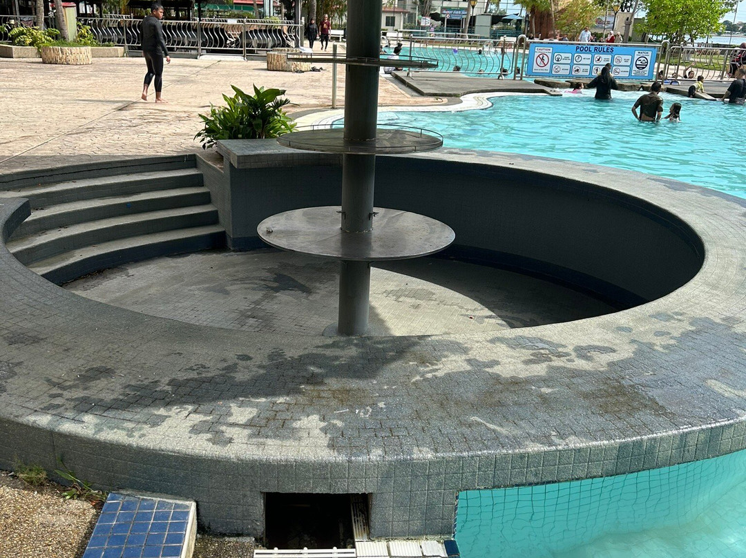 荣耀海滩度假村主图