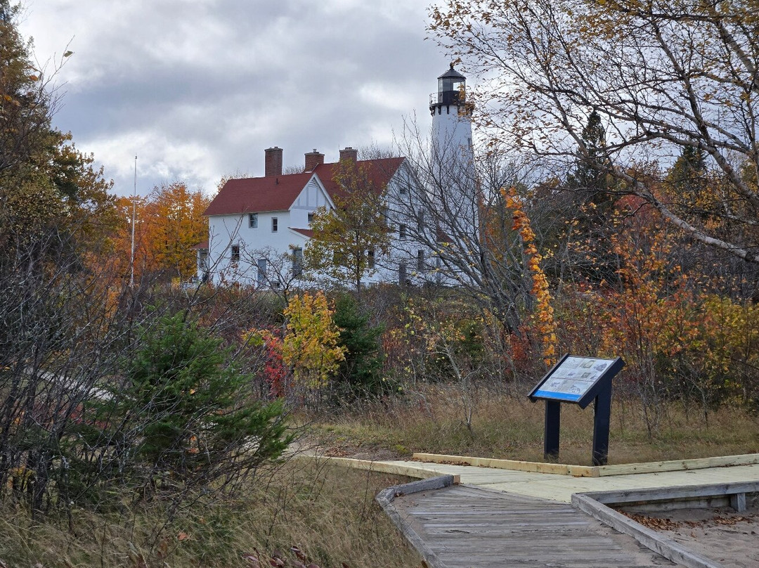 Point Iroquois Light Station-Brimley必去景点