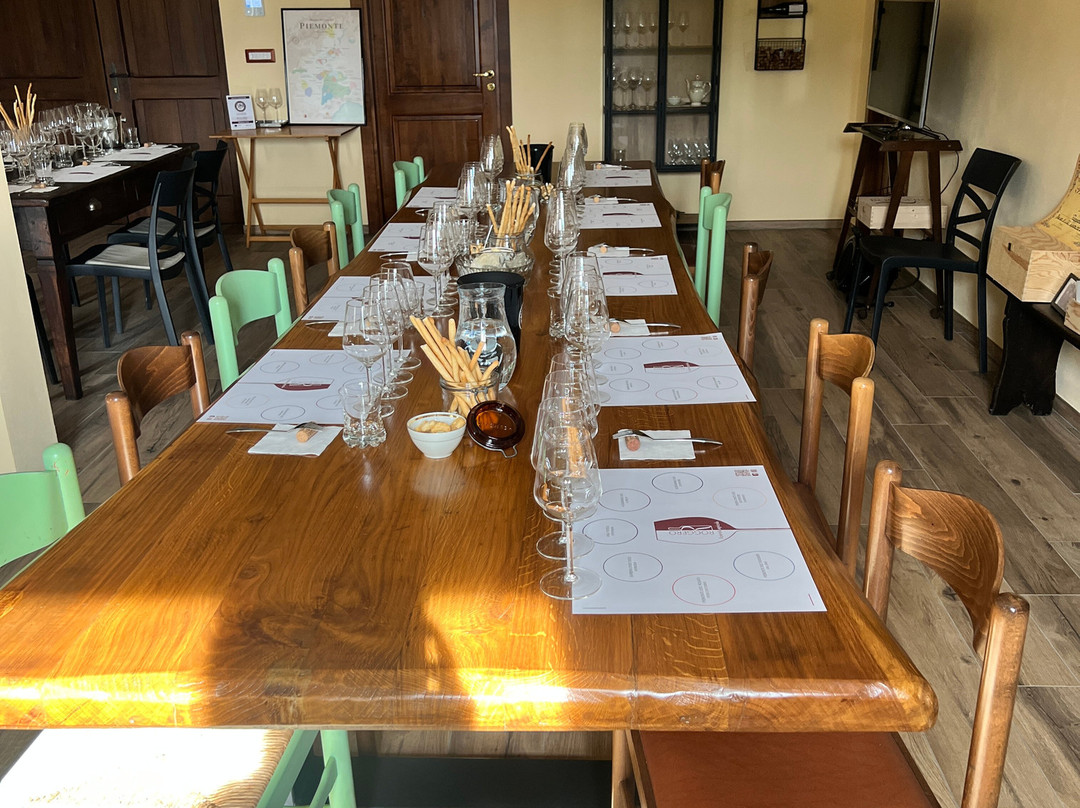 Cantina Roggero Vini - Albugnano-Albugnano必去景点