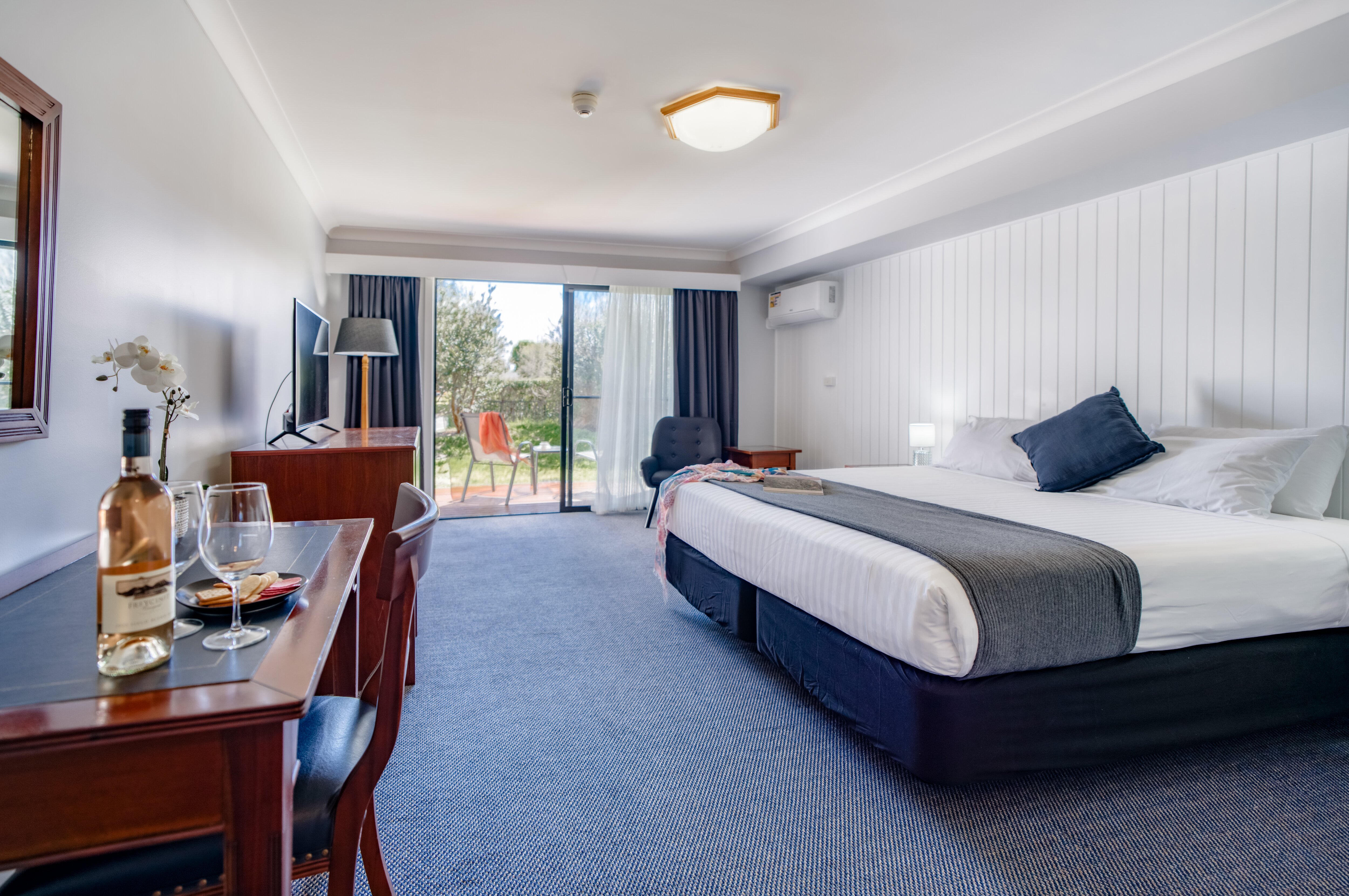 潮汐水域度假村-客卧