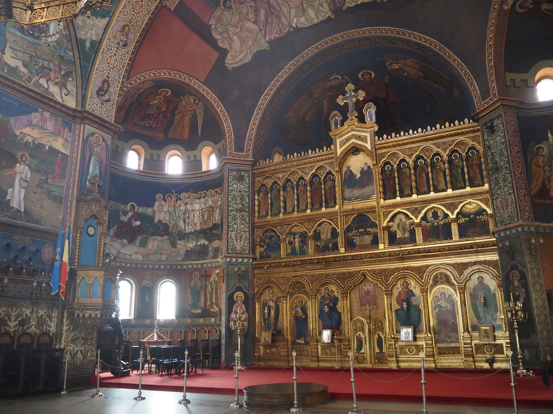 Catedrala Ortodoxa Sfânta Treime-锡比乌必去景点