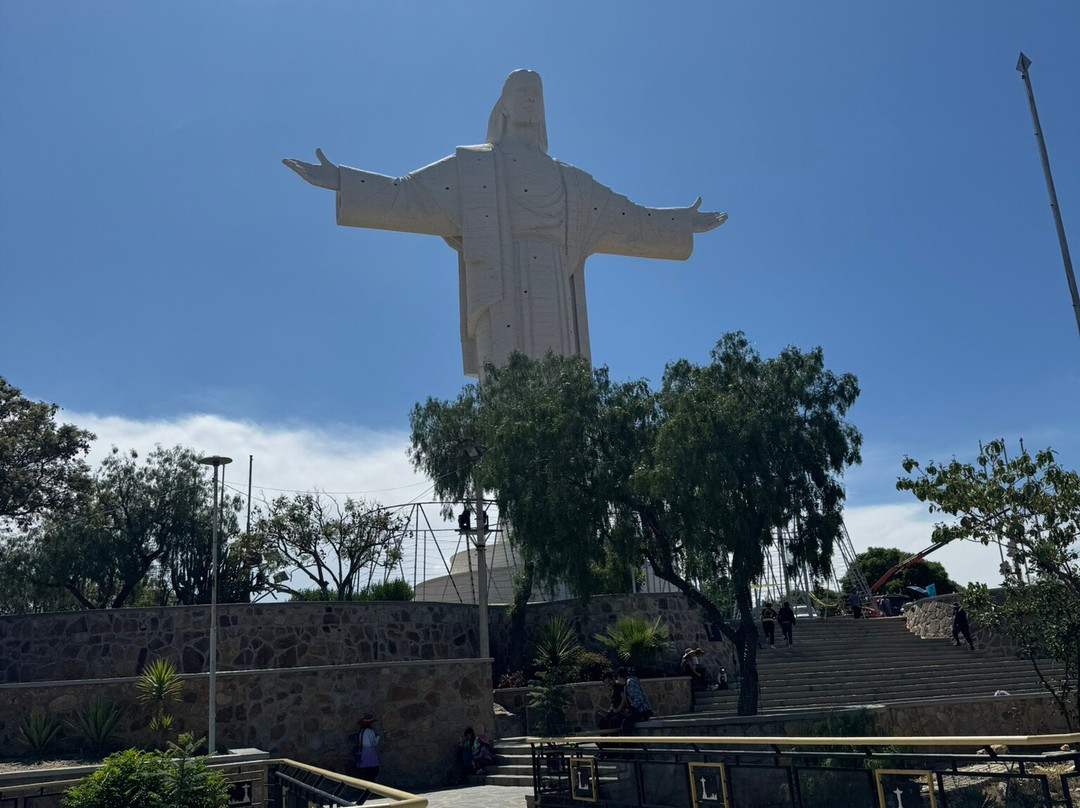 El Cristo de la Concordia-科恰班巴必去景点