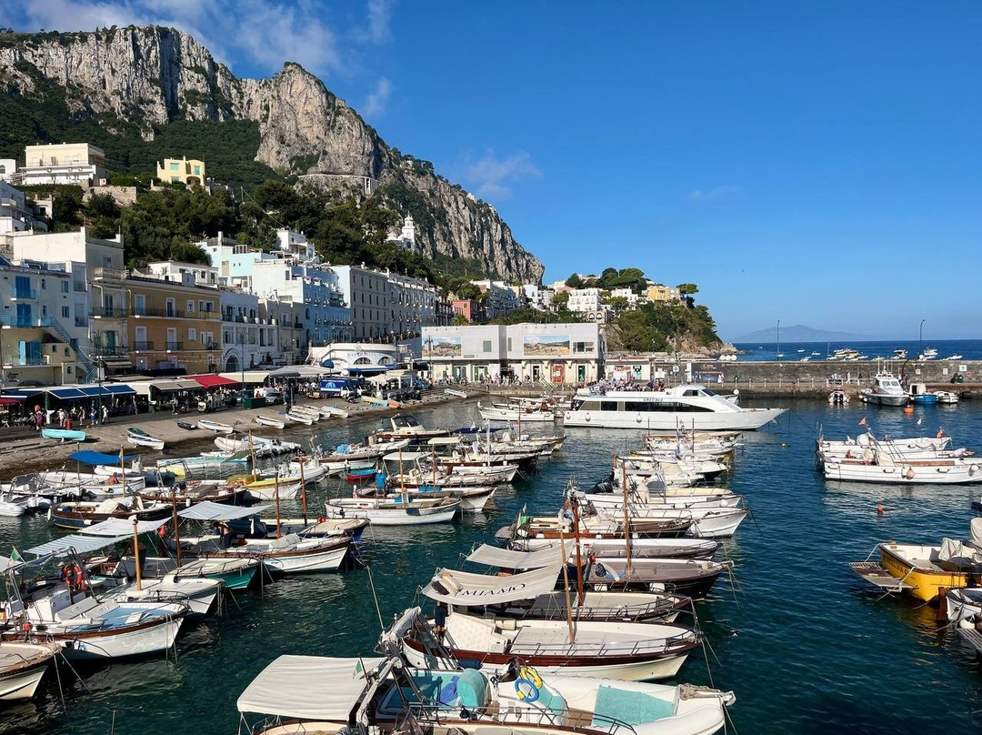 Spiaggia Marina Grande-卡碧岛必去景点