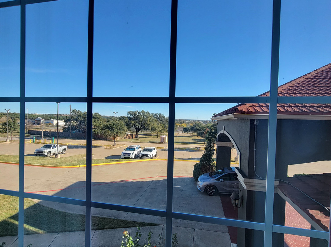 La Quinta Inn & Suites by Wyndham Glen Rose主图