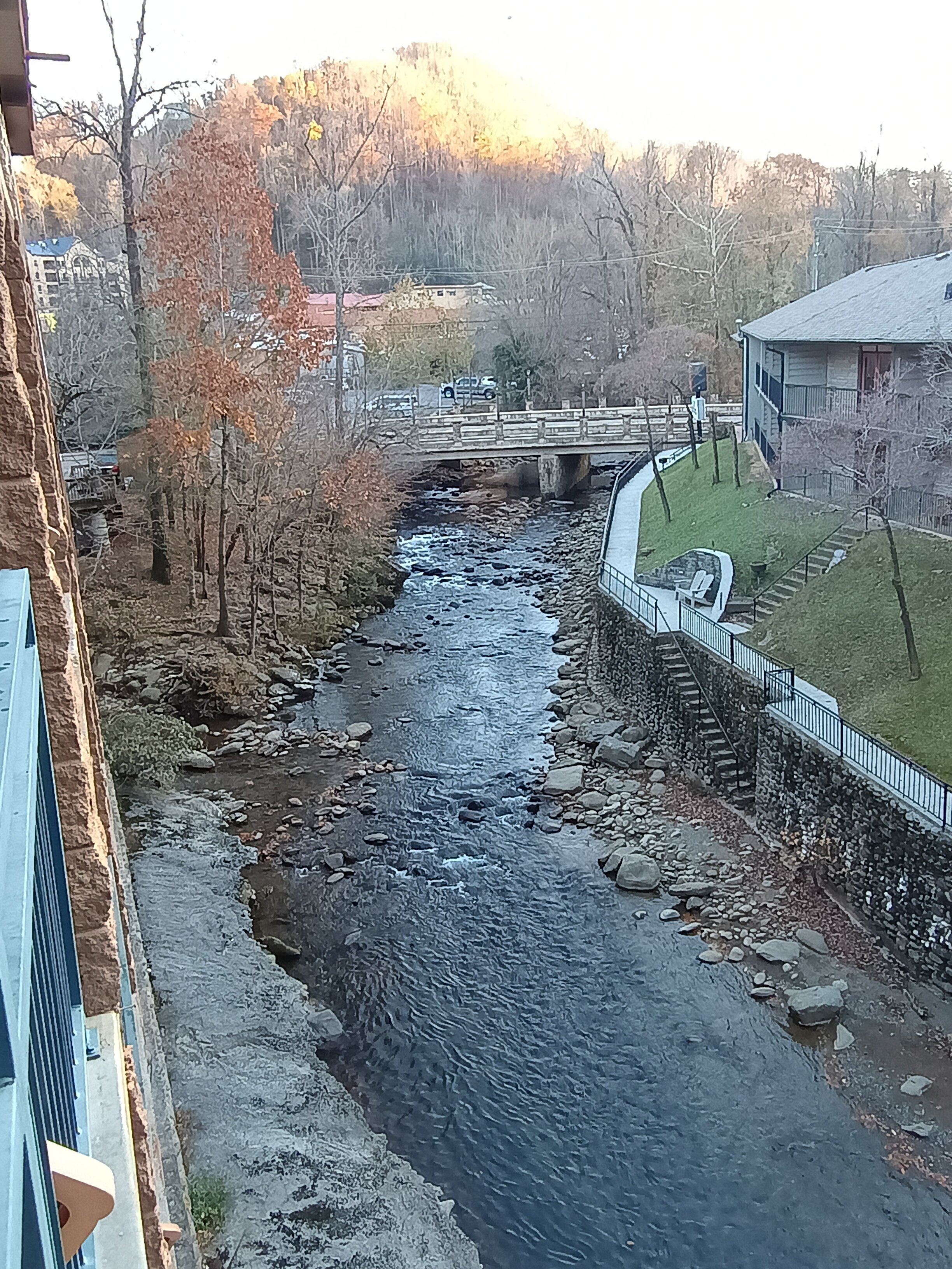 Old Creek Lodge-官方