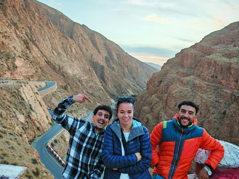 Toubkal Treks-伊姆利勒必去景点