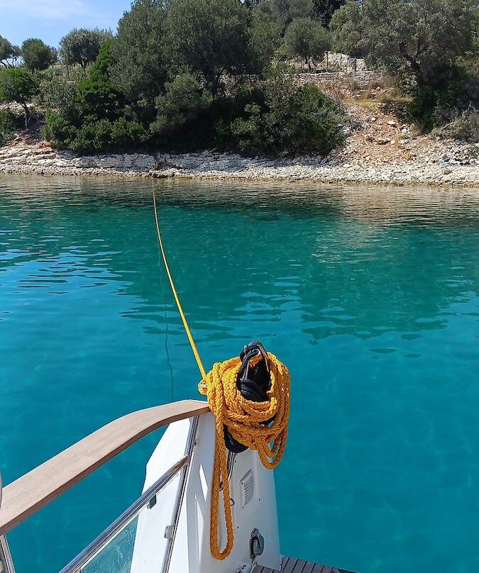 Avelecazzate-莱夫卡扎必去景点