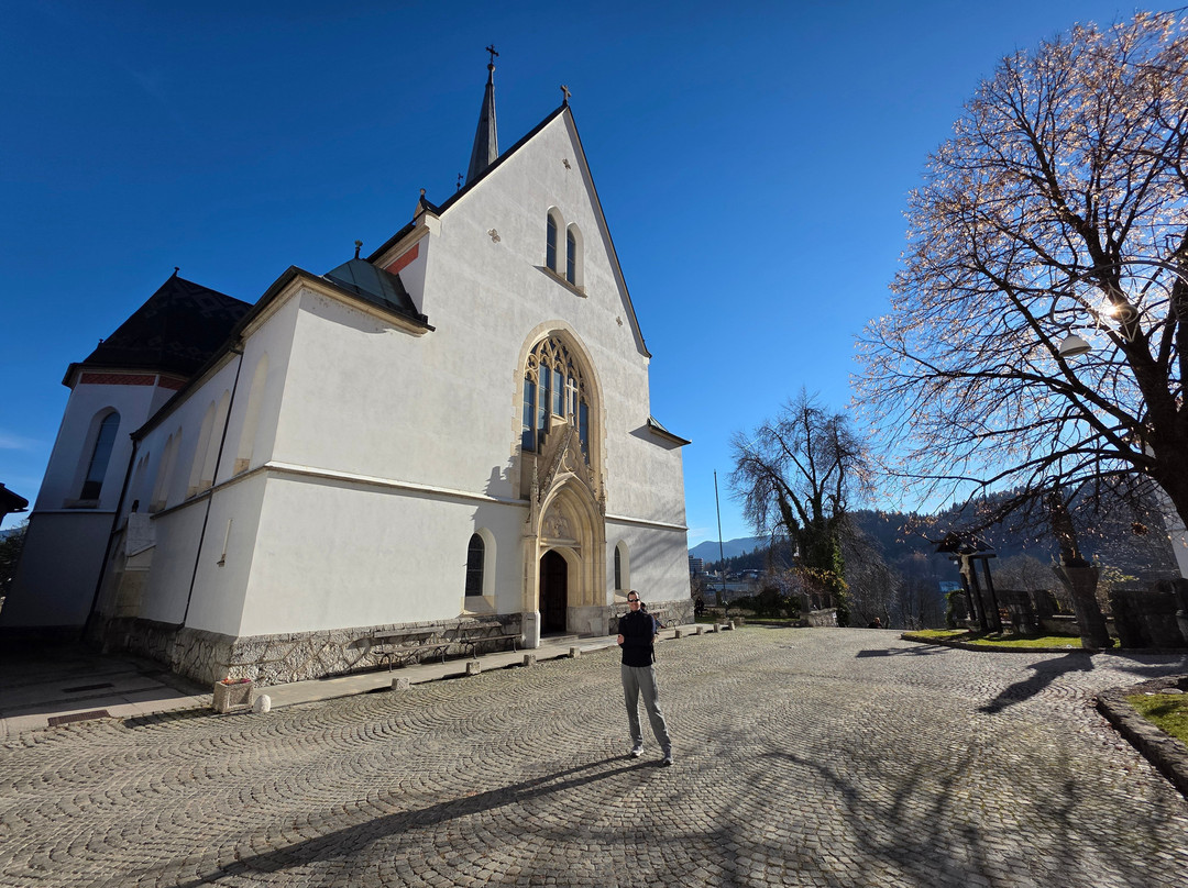 St. Martin's Parish Church-布莱德必去景点