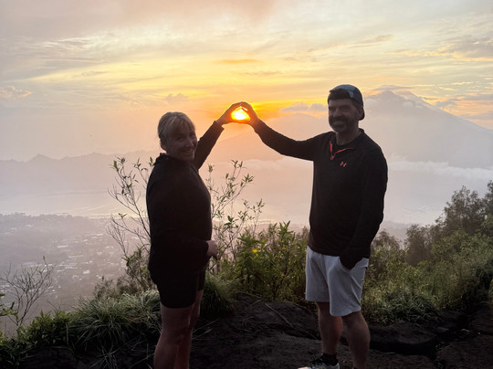 Mount Batur Sunrise Trekking-登巴萨必去景点