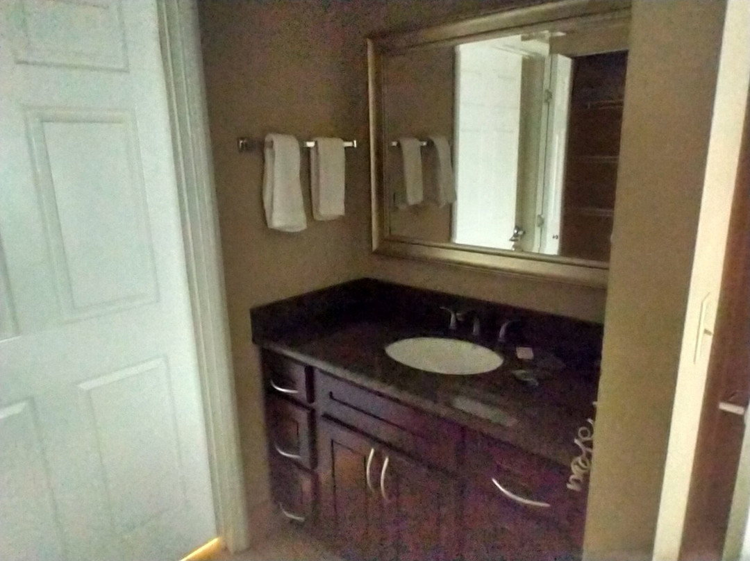 科文顿驻桥套房酒店主图