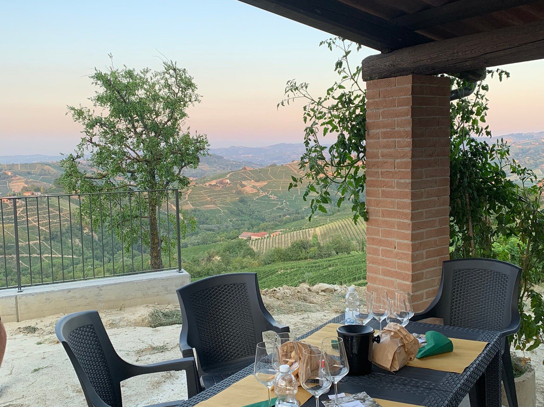 Teresa Soria Azienda Agricola-Castiglione Tinella必去景点