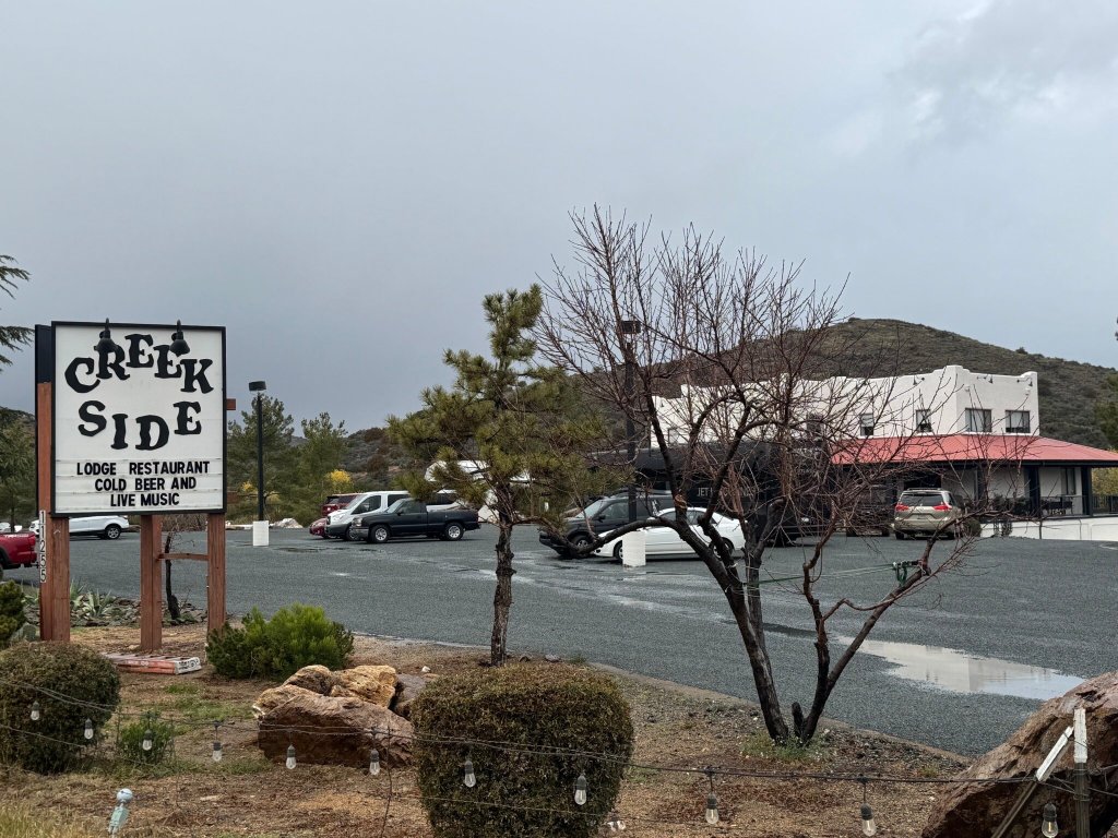 Creekside Lodge and Cabins-官方