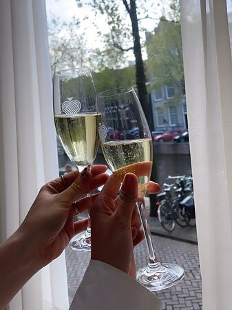 安博萨德酒店主图