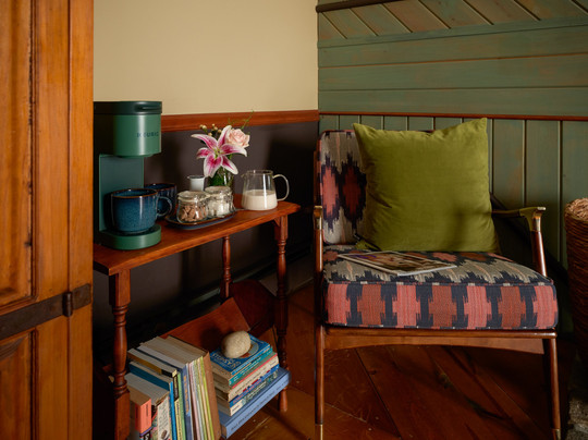 Abbey's Lantern Hill Inn主图