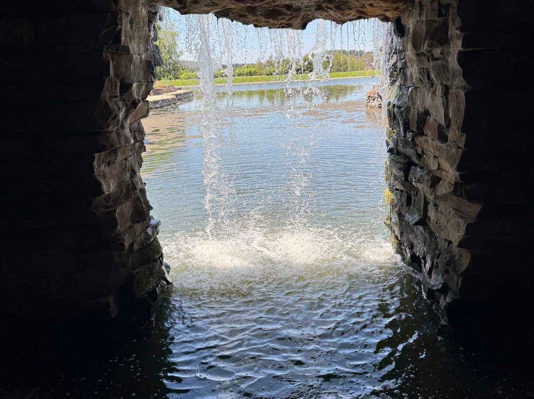 Mayfield Garden-Oberon必去景点