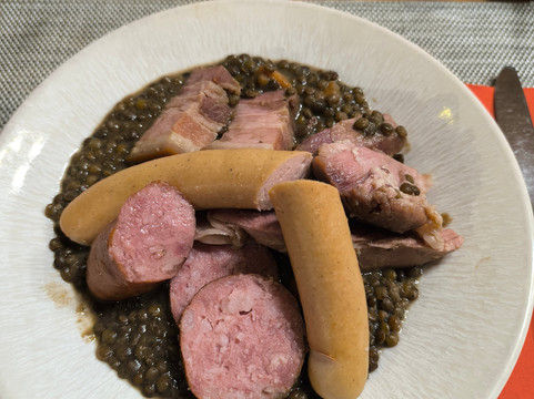 地球的灵魂酒店主图