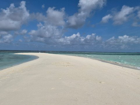 Azure Aura-乌库拉斯必去景点