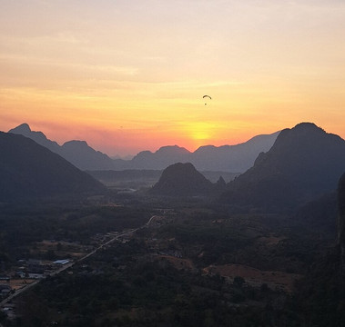 Above Laos Ballooning Adventures-旺阳必去景点
