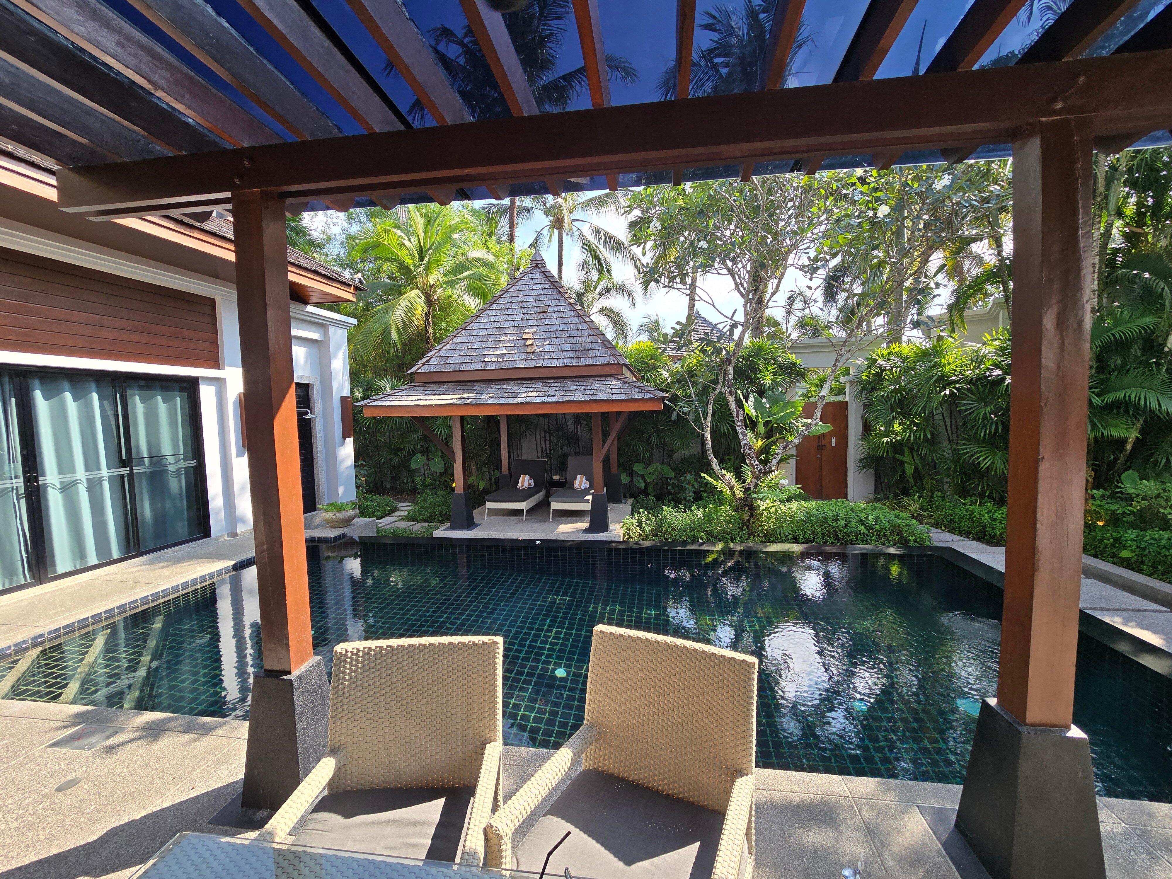 贝尔泳池别墅度假村-泳池