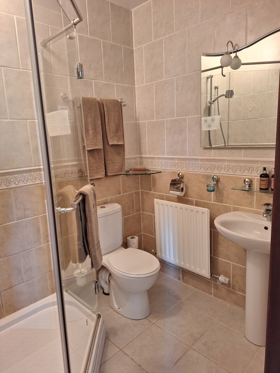 Corthna Lodge Country House-浴室