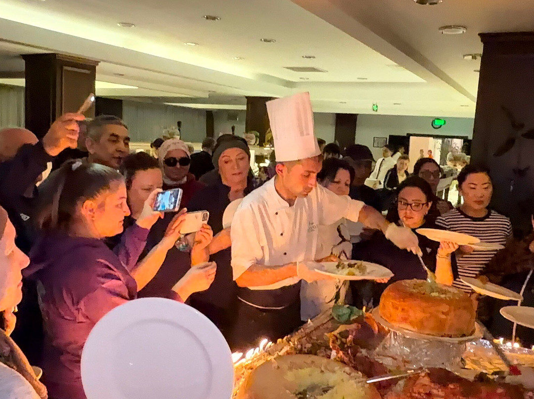 纳夫塔兰梧桐健康酒店主图