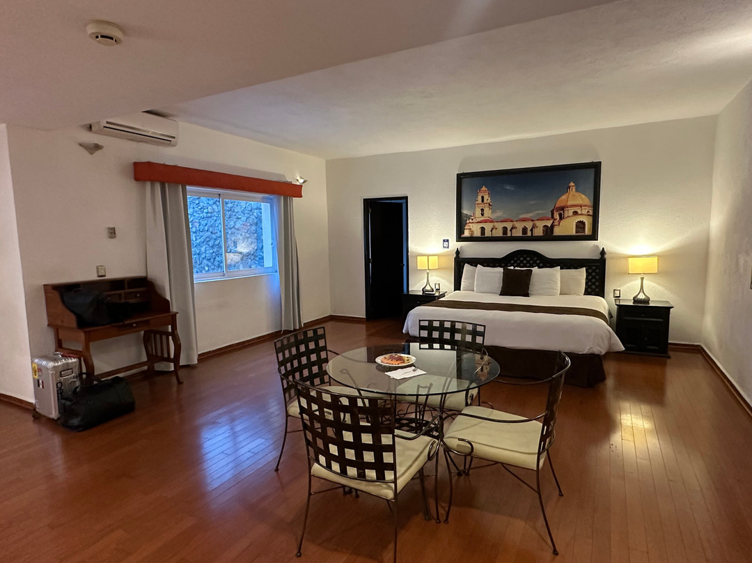 奥里萨巴使命酒店